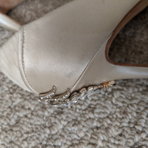 Badgley Mischka open toe wedding pump - Picture 7 of 10